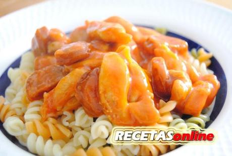 Pasta con pavo y chorizo - Recetas de cocina RECETASonline