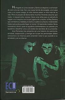 La alicantina Ana Pomares presenta su nuevo libro 