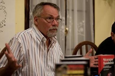 Protectores de Posada son los mismos que conspiraron contra Kennedy, afirma experto