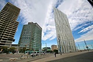 Telefónica rehace el skyline de Barcelona con su nueva sede corporativa