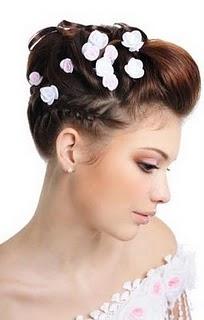 Florcitas en el tocado de la novia