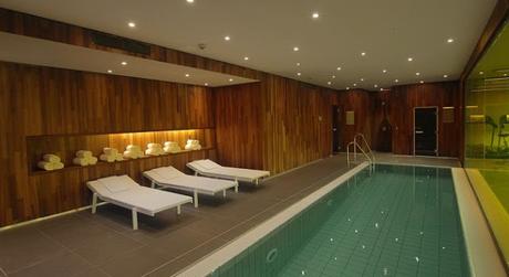 Piscinas Internas Modernas