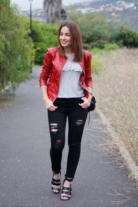 La cazadora roja, porque no siempre tiene que ser negra