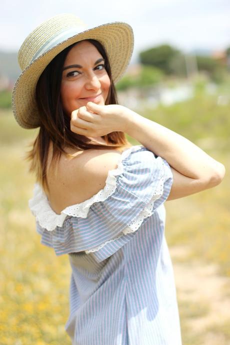Vestido con escote bardot Vestido con escote bardot
