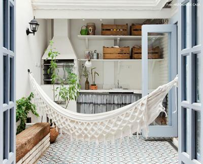 Reformada, luminosa y con patio central.