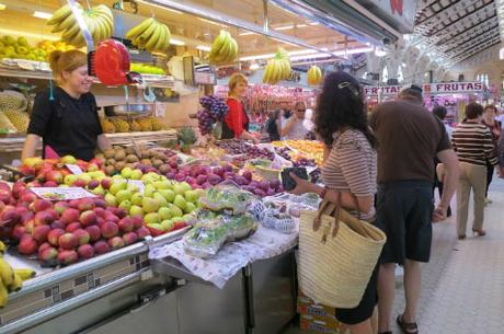 Valencia II. De tiendas. / Valencia II. Shopping.