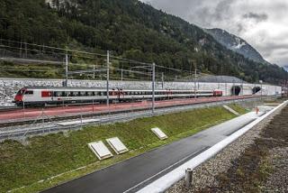 Inaugurarán túnel largo del mundo en Suiza