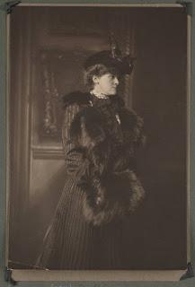 Edith Wharton en Todos somos sospechosos