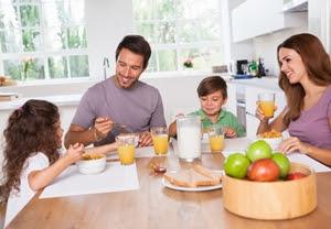 Fruta en el desayuno, una buena opción para empezar el día.