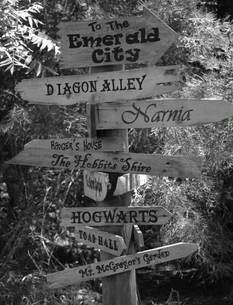 I totally want this in my yard! Just not Harry Potter.. I wanna make my own places.: 