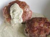 Filetes rusos queso curado salsa pistachos