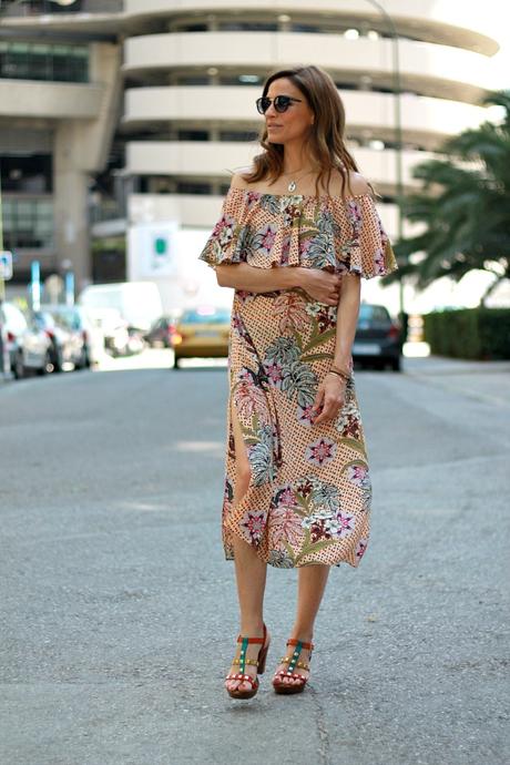 RUFLE & OFF SHOULDER