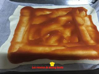 EMPANADA CON RELLENO DE PIZZA