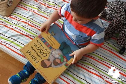 Se está gestando un hermano mayor Mamá tiene una casa en la barriga