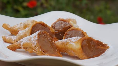 Coscorrones con dulce de leche