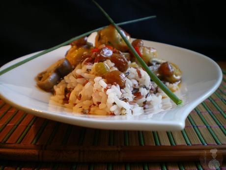 Albóndigas de pollo con salsa de coco al curry