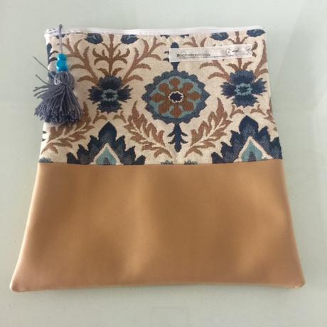 Cómo llevar un bolso de mano