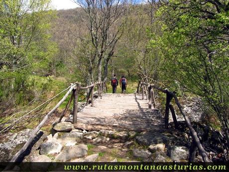 Puente sobre rio de las Truchas