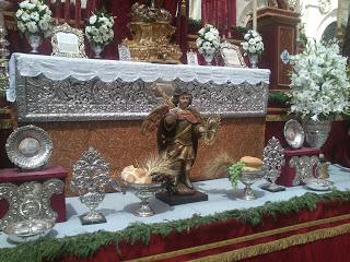 El arcángel San Miguel en el altar de la Hiniesta