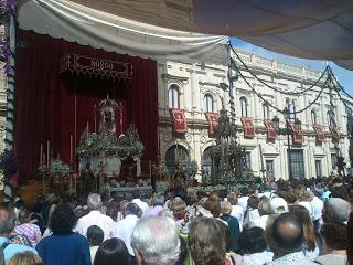El arcángel San Miguel en el altar de la Hiniesta