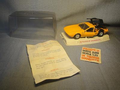 De Tomaso Mangusta a escala