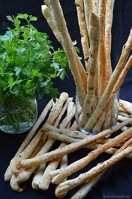 Grisines de semillas de amapola y pipas de calabaza