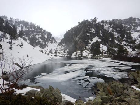 Ruta al estany de Gerber desde la carretera del Port de la Bonaigua