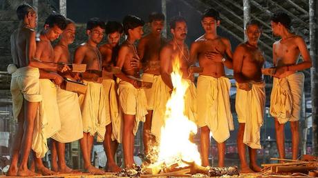 Los científicos dicen antiguo ritual del fuego tiene un impacto positivo sobre el Medio Ambiente