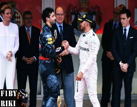 Ricciardo aviva polémica Bull: 