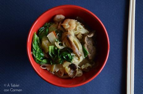 Noodles con Ternera, Gambas y Verduras