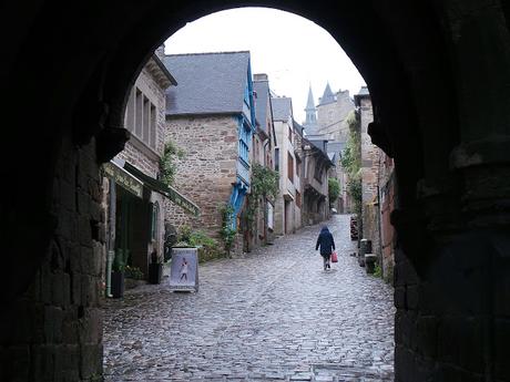 Dinan, ciudad medieval y Saint-Suliac, un bonito pueblo bretón Dinan, ciudad medieval y Saint-Suliac, un bonito pueblo bretón