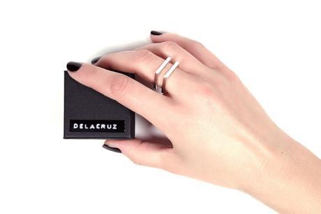 Entre Líneas. Delacruz Entre Líneas. Delacruz