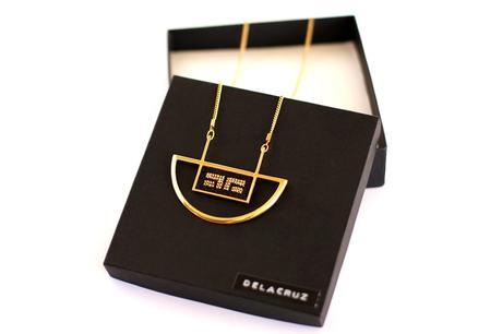 Entre Líneas. Delacruz Entre Líneas. Delacruz