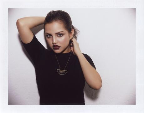 Entre Líneas. Delacruz Entre Líneas. Delacruz