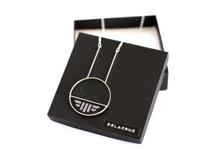 Entre Líneas. Delacruz Entre Líneas. Delacruz