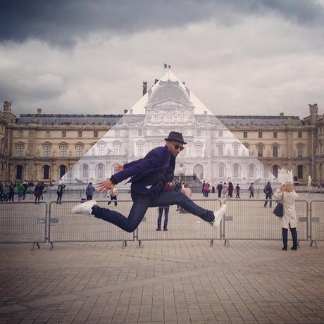 JR borra la pirámide del Louvre