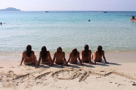 Mujeres Playa WOM