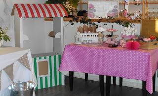 Una comunión campestre en rosa