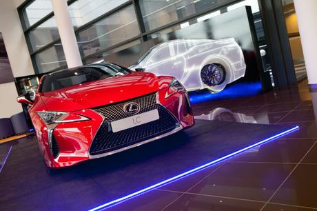 POR PRIMERA VEZ EN EUROPA, LEXUS ESTRENA UN ESPACIO EXCLUSIVO PARA VEHICULOS DE ALTA GAMA
