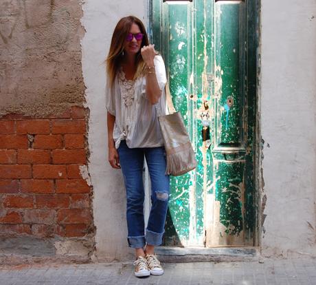 fLORAL bLUSÓN y bAG  #nOUNIFORMES