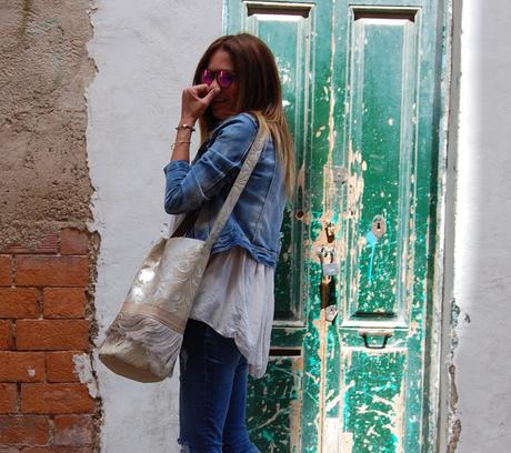 fLORAL bLUSÓN y bAG  #nOUNIFORMES