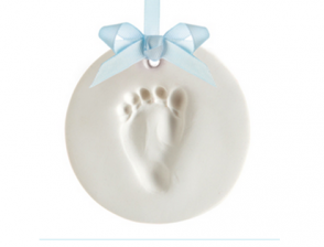 Crea una huella en yeso huellas-en-yeso-totenart-padres