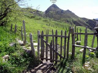 Tuiza Riba-Las Escolgás-Los Camparones (Tapinón)-El Quentu'l Visu