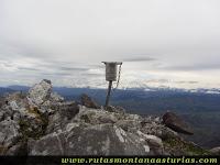 Buzón de cima del Mirueñu, en el Sueve