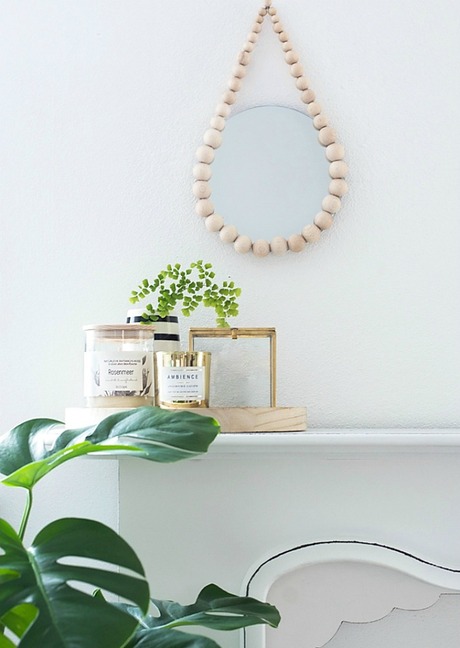 DIY espejo con bolas de madera