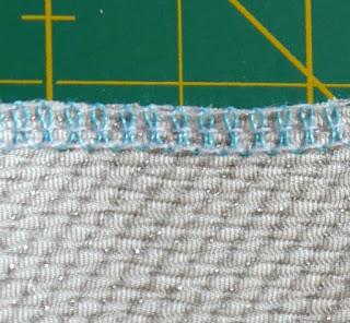 Remalladora de 4 hilos