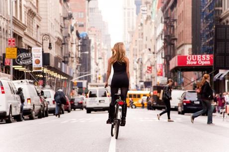 Impresionante vídeo locos en Nueva York con una bicicleta Fixie