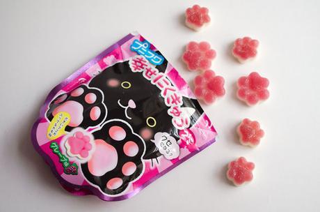 Happy Nikukyu Cat Paw Gummies