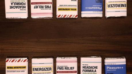 Este chocolate con etiqueta de medicamento es la cura para los males del día a día