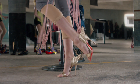 El arte de bailar con tacones de Louboutin.